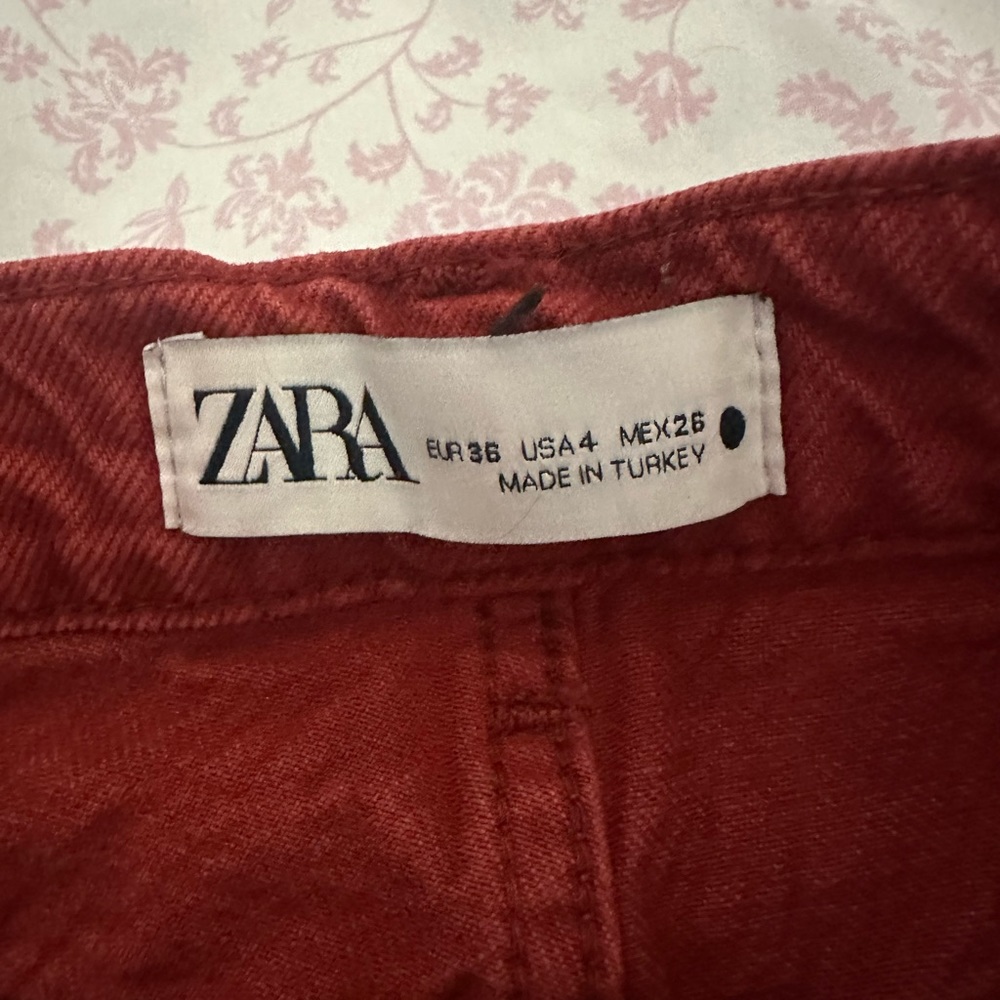 Zara - Picture 3 of 3